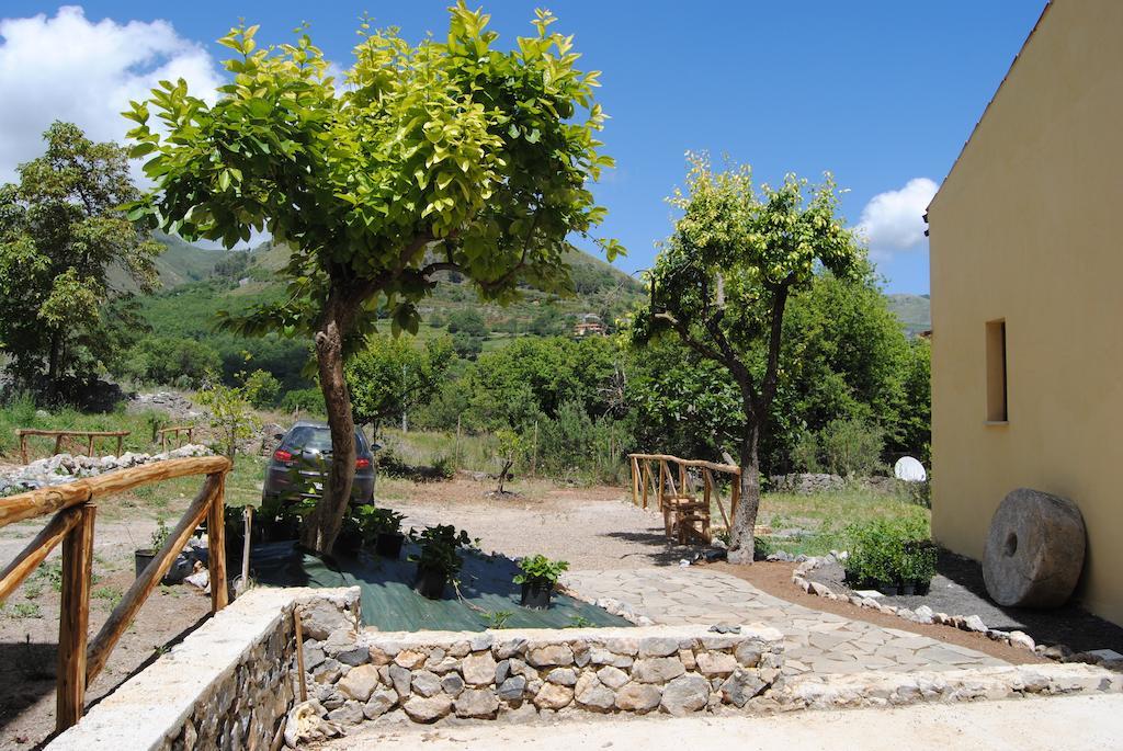 Il Giardino Di Julia B&B Tortora Buitenkant foto