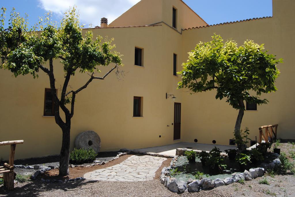 Il Giardino Di Julia B&B Tortora Buitenkant foto